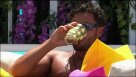 Love Island - Season 08 Episode 26